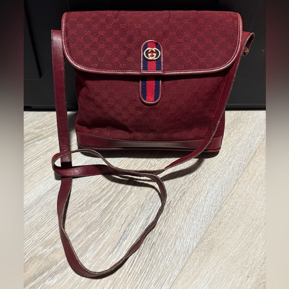 Gucci Vintage Micro Guccissima in a burgundy canvas & leather crossbody bag - Picture 2 of 16